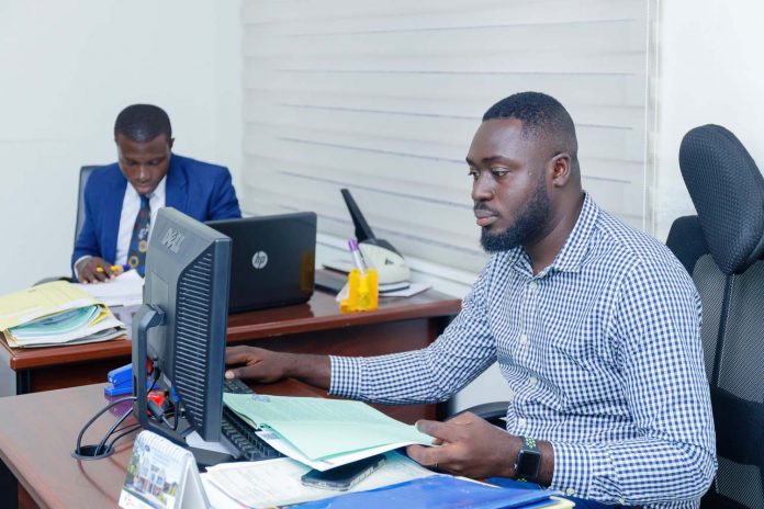 recrutement: Responsable administratif