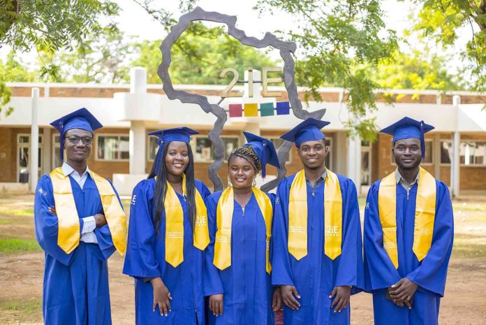 Offres de 20 bourses d’études pour le programme Centrale-2iE African Bachelor of Engineering