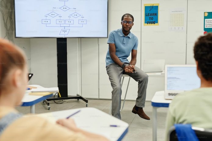 Recrutement de Plusieurs Enseignants