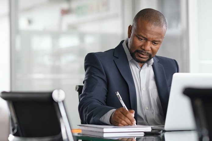 Offre d'emploi: Cadre administratif et financier