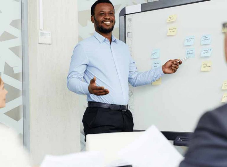 Recrutement massif des formateurs de langues