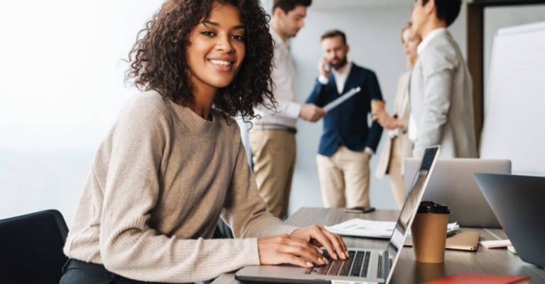 Avis de recrutement: Un(e) Assistant(e)