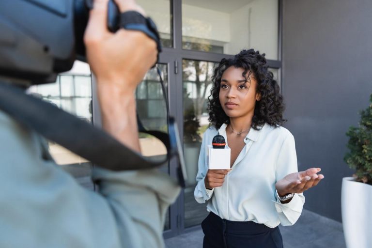 Recrutement des Jeunes Journalistes et Présentateurs TV