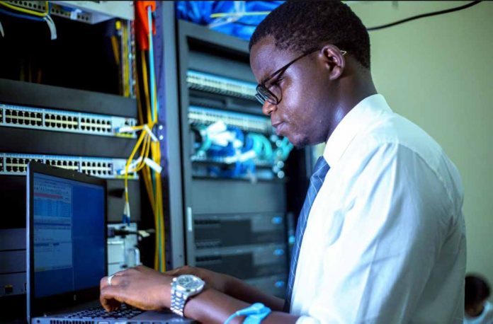 Offres d'emploi EGIS Cameroun: Responsable IT