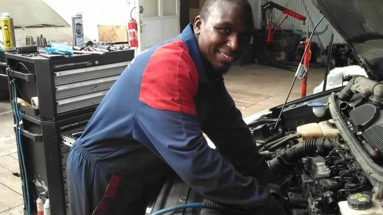 Avis de recrutement: Mécatronicien – ADC S.A.