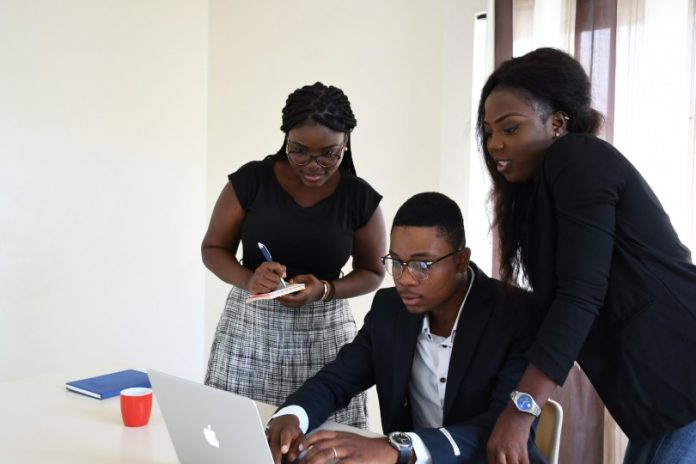 Avis de recrutement: Plusieurs Conseillers Clients