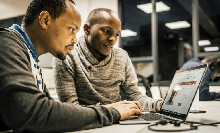 Recrutement des stagiaires – Build Together