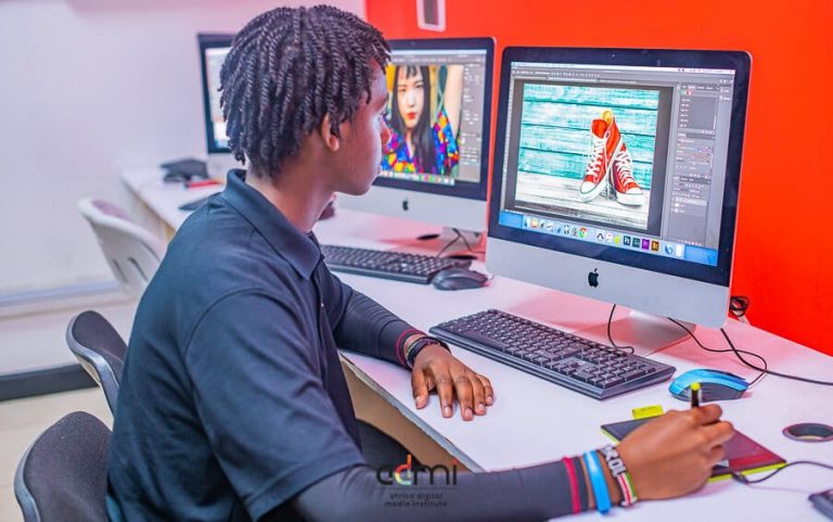 Avis de recrutement: Graphiste – IFC