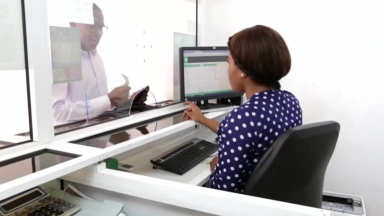 Offre d’emploi: Agent Guichet Premium