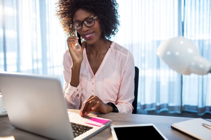 Offre d'emploi: responsable web média et relations publiques